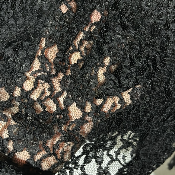 Context M black lace overlay body sheer bell sleeves scoop neck dressy NWT - Picture 5 of 10